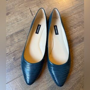 Nine West Speakup Blue Croc Flats 7.5